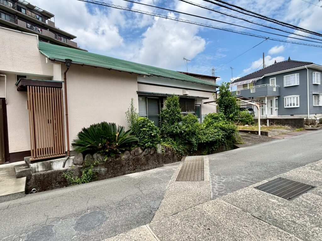 国久保二丁目店舗併用住宅中古